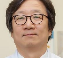 Dr Kang Yoon-koo top oncologist in seoul south korea