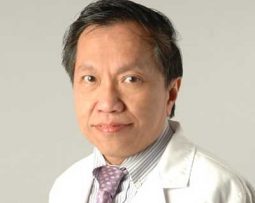 Dr. Theera Umsawasdi best lung cancer doctor in Bangkok thailand