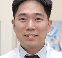 Dr. Hyunng Don-Kim best doctor for stomach cancer treatment in South Korea